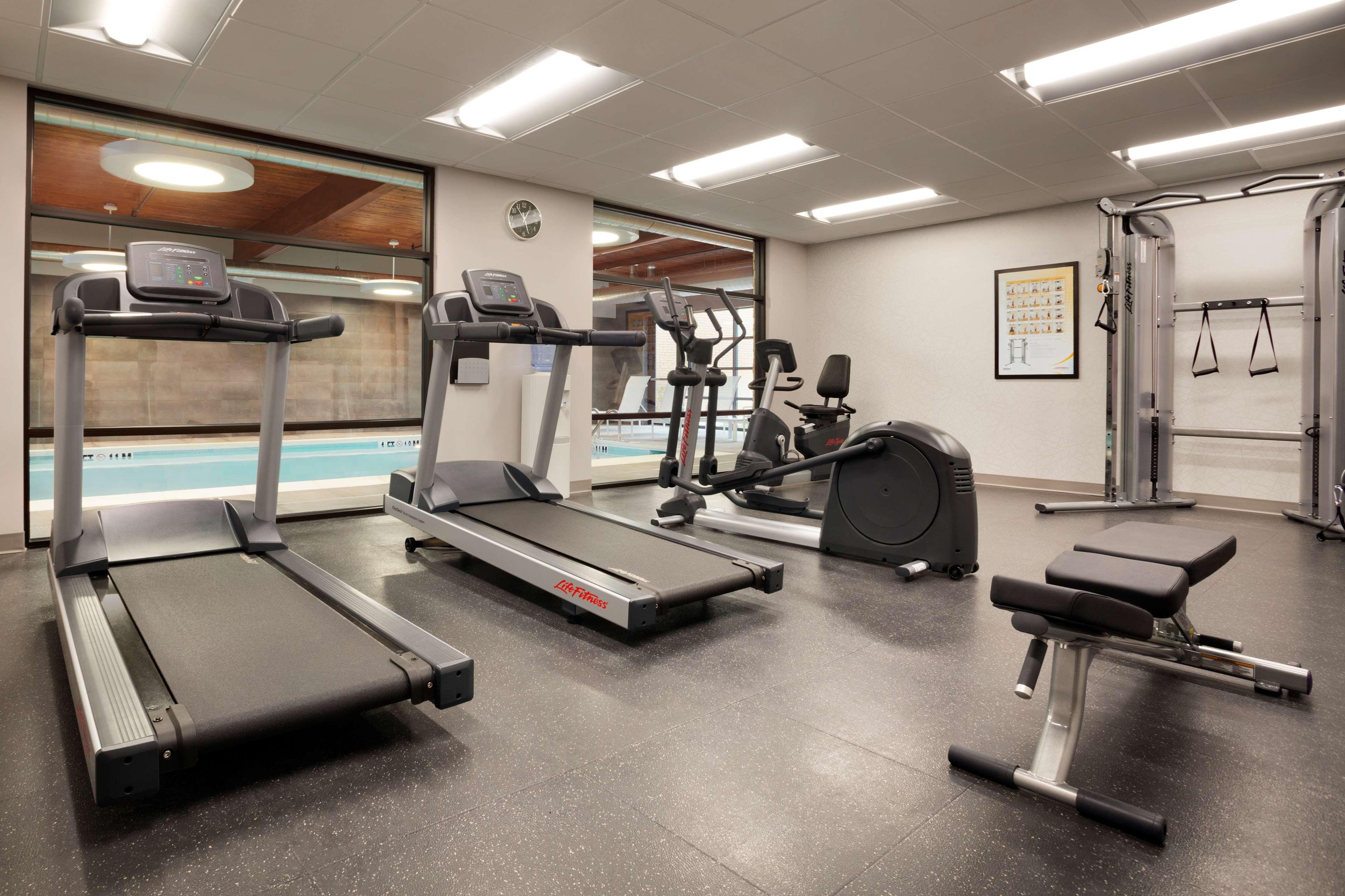 Country Inn & Suites By Radisson Asheville River Arts District Екстер'єр фото